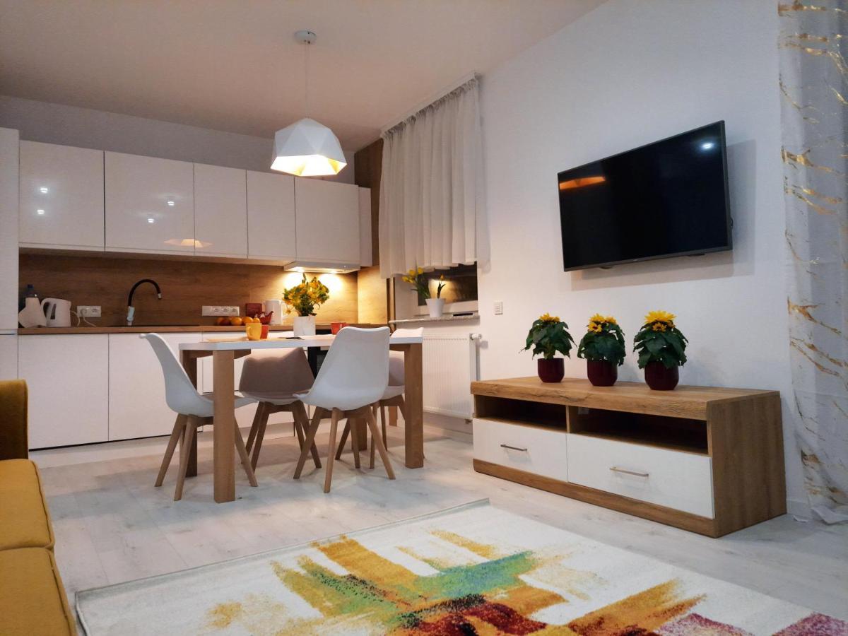 Apartament Amber Comfort Z Prywatnym Miejscem Parkingowym Kolobrzeg Exterior photo